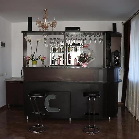 Pensiunea Maria Tania - Restaurant Mioveni Extérieur photo